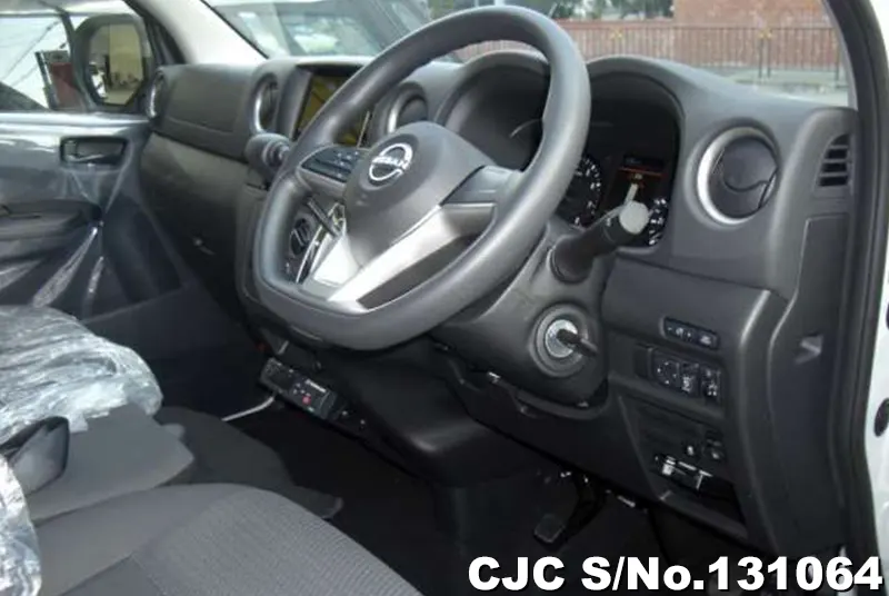 2025 Nissan / Caravan Stock No. 131064