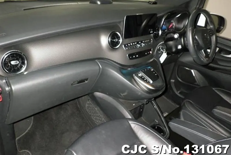 2021 Mercedes Benz / V Class Stock No. 131067