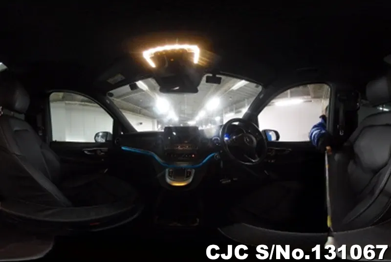 2021 Mercedes Benz / V Class Stock No. 131067