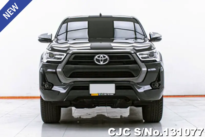 Toyota Hilux in Gray for Sale Image 3