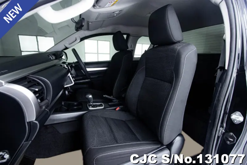 Toyota Hilux in Gray for Sale Image 8