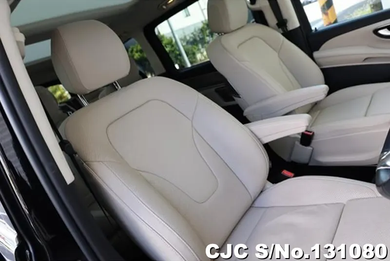 2024 Mercedes Benz / V Class Stock No. 131080