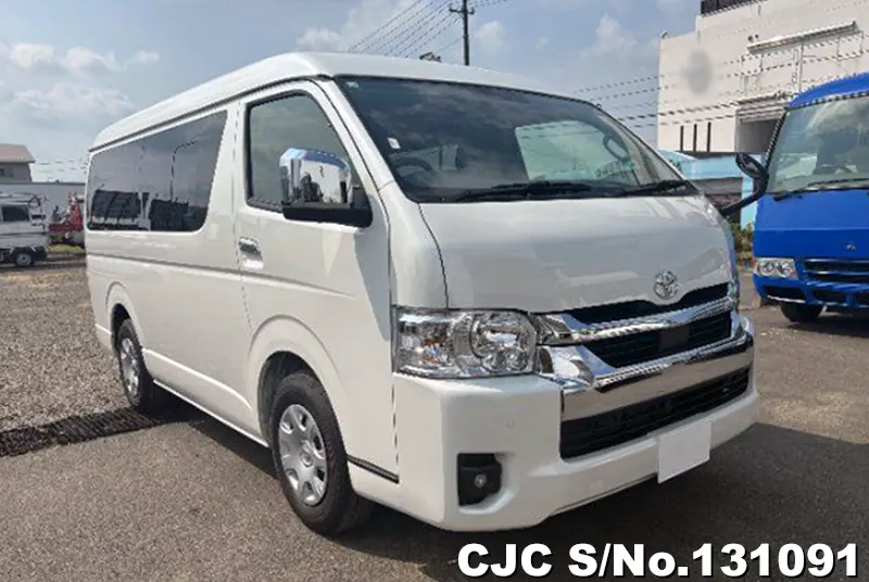 Toyota / Hiace 2025