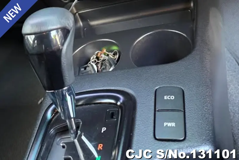 Toyota Hilux in Oxide Bronze Metallic for Sale Image 9