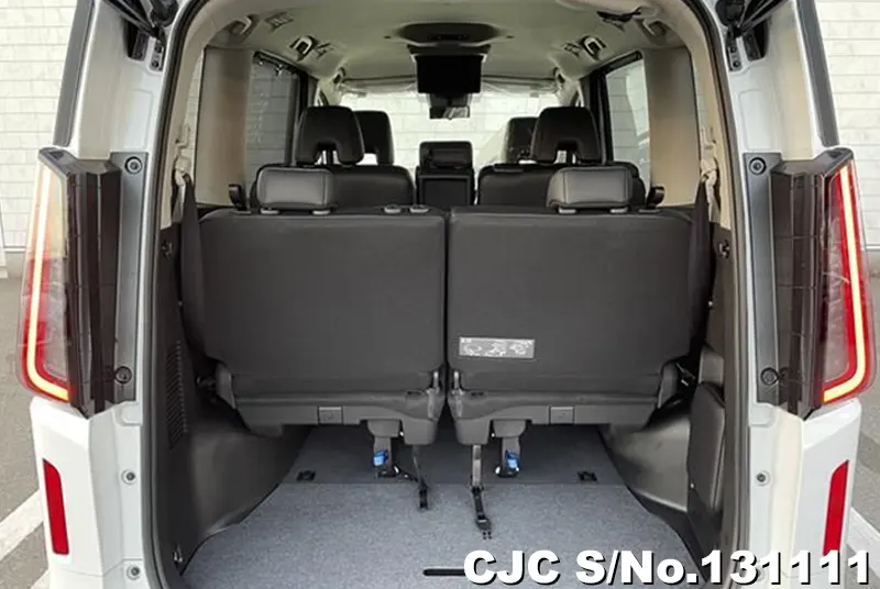 2025 Nissan / Serena Stock No. 131111