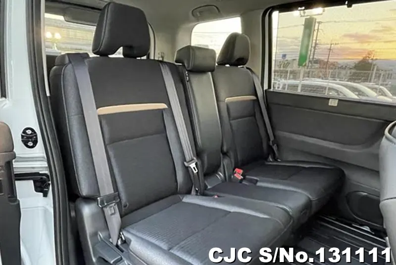 2025 Nissan / Serena Stock No. 131111