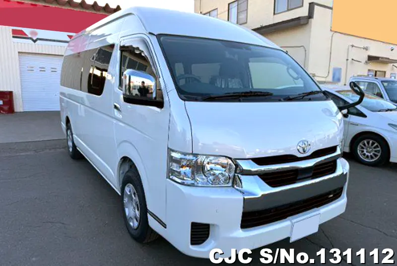 Toyota / Hiace 2025