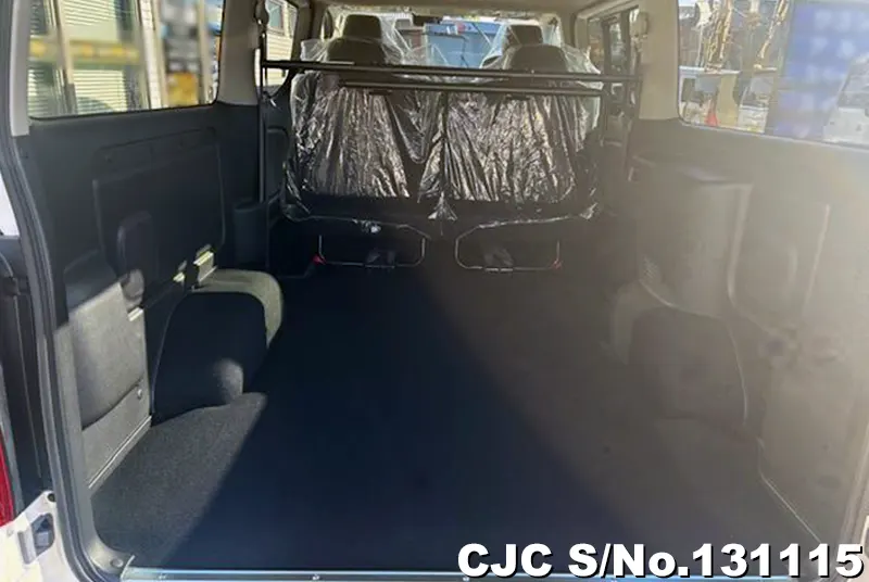 2025 Nissan / Caravan Stock No. 131115