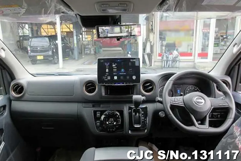 2025 Nissan / Caravan Stock No. 131117