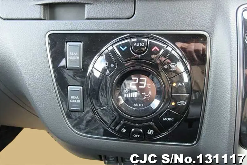 2025 Nissan / Caravan Stock No. 131117