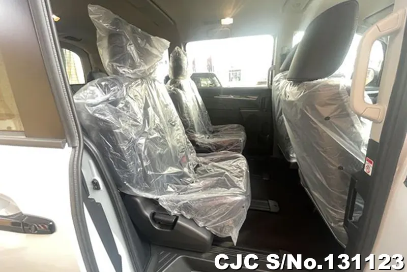 2025 Mitsubishi / Delica D5 Stock No. 131123