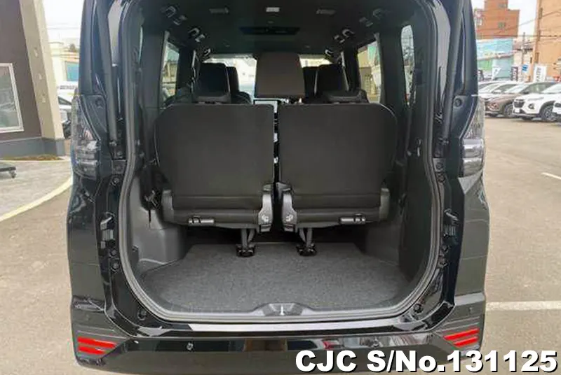 2025 Toyota / Voxy Stock No. 131125