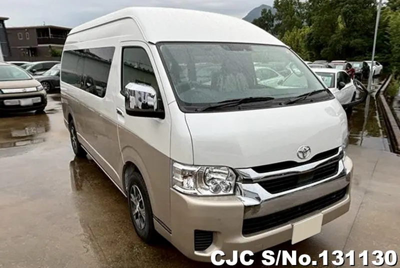 Toyota / Hiace