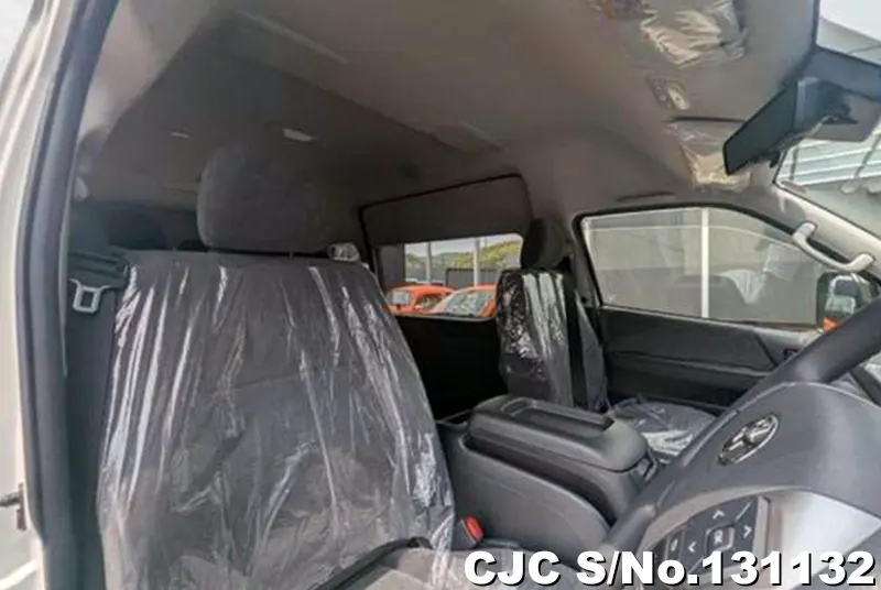 2025 Toyota / Hiace Stock No. 131132