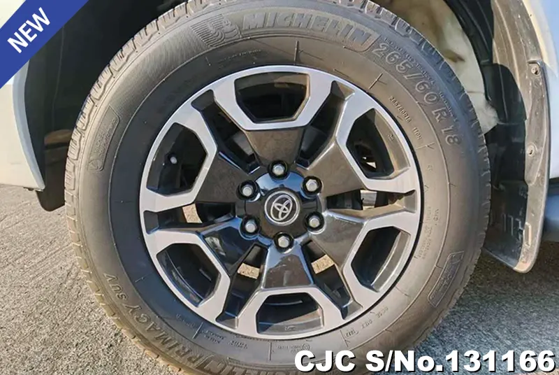 2022 Toyota / Hilux / Revo Stock No. 131166