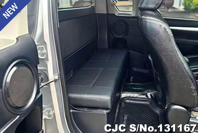 2017 Toyota / Hilux / Revo Stock No. 131167