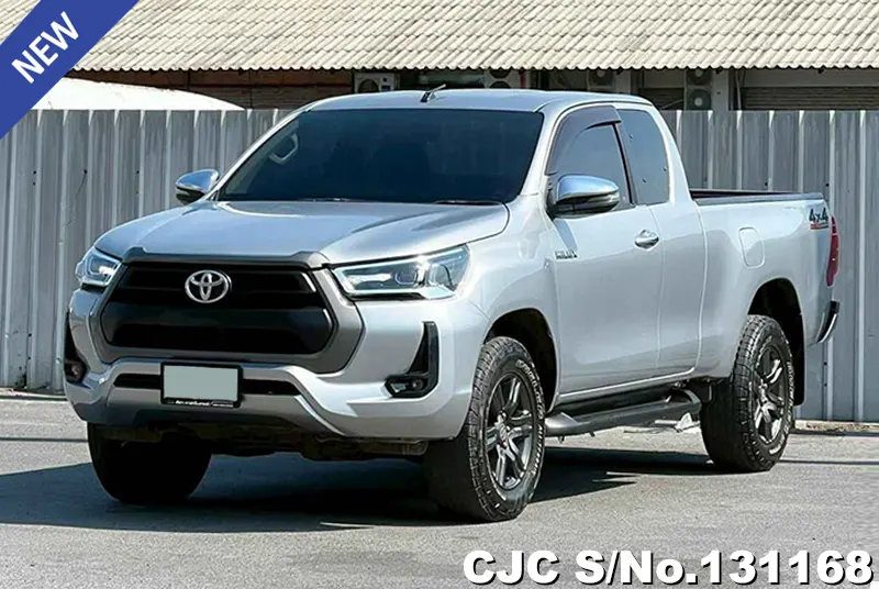 Toyota Hilux in Silver for Sale Image 3