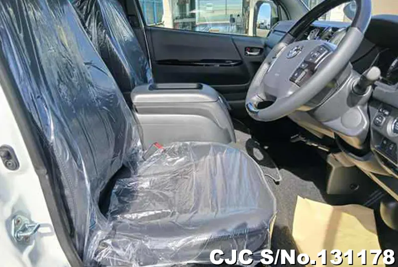 2025 Toyota / Hiace Stock No. 131178