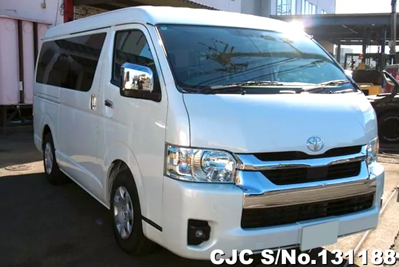 Toyota / Hiace 2025