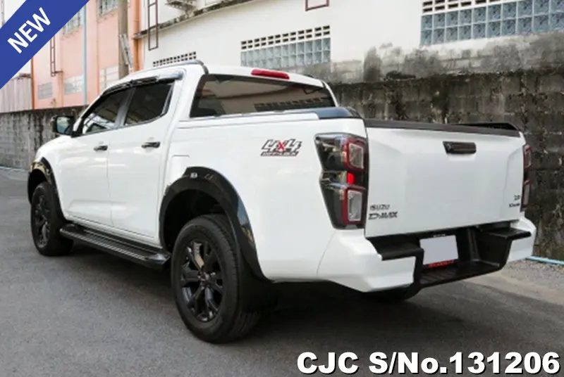 Isuzu D-Max in White for Sale Image 1