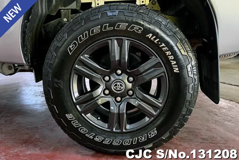 2021 Toyota / Hilux / Revo Stock No. 131208