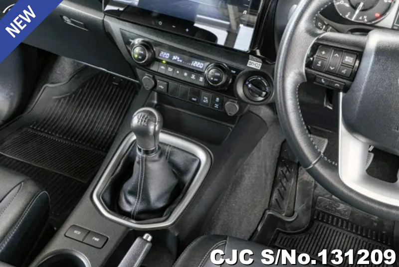 Toyota Hilux in Silver for Sale Image 9