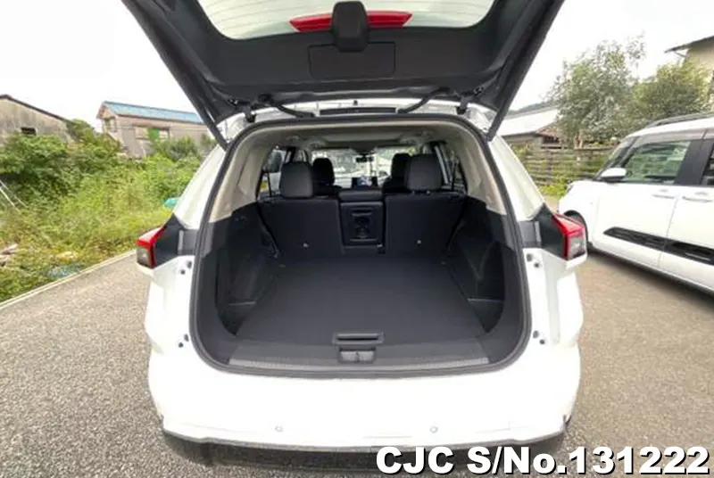 2025 Nissan / X-Trail Stock No. 131222