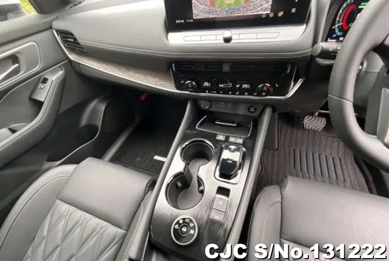 2025 Nissan / X-Trail Stock No. 131222