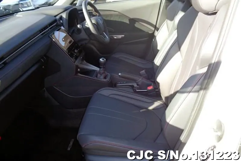 2025 Lexus / LBX Stock No. 131223