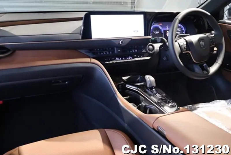 2025 Toyota / Crown Estate Stock No. 131230