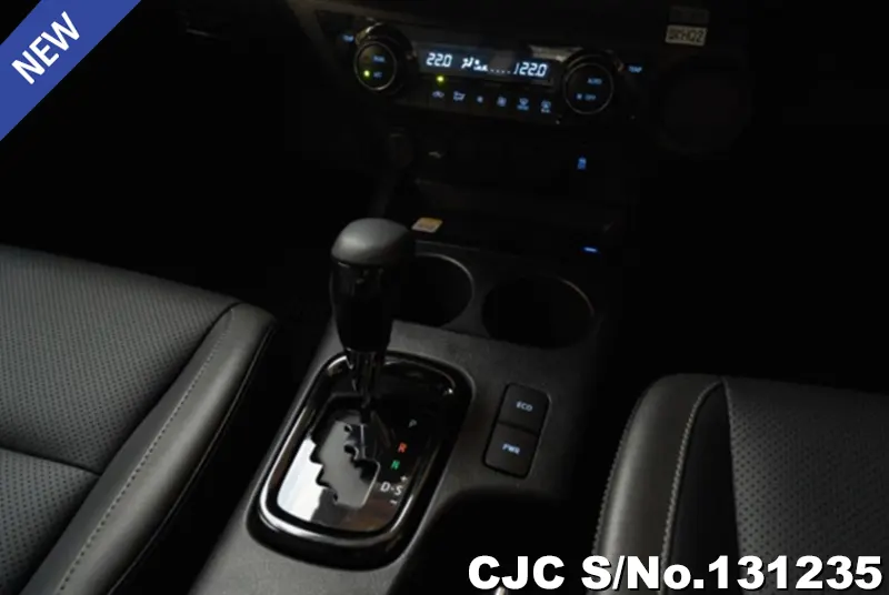 2025 Toyota / Hilux / Revo Rocco Stock No. 131235