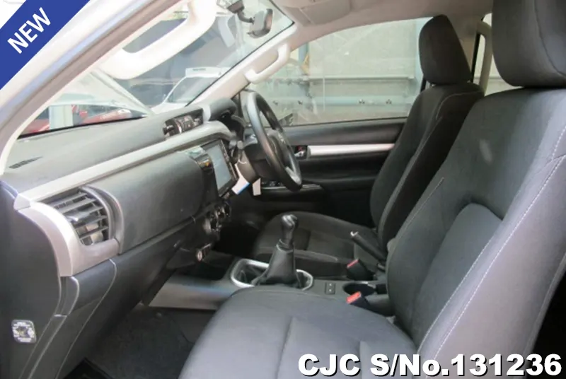 Toyota Hilux in Silver for Sale Image 8