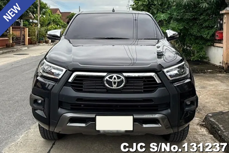 Toyota Hilux in Black for Sale Image 4