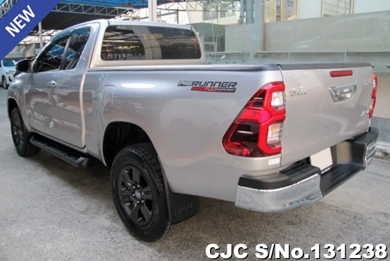 Toyota Hilux in Silver for Sale Image 1