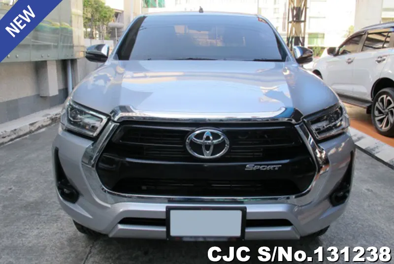 Toyota Hilux in Silver for Sale Image 4