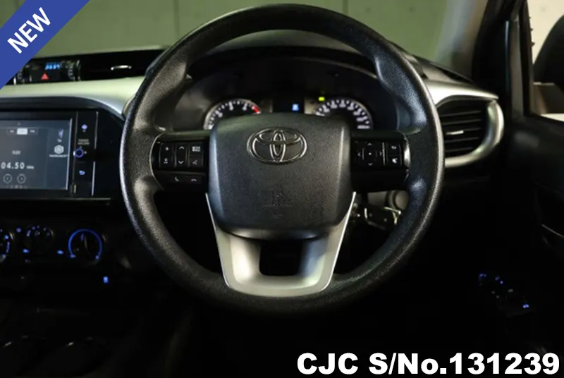 Toyota Hilux in Gray for Sale Image 7