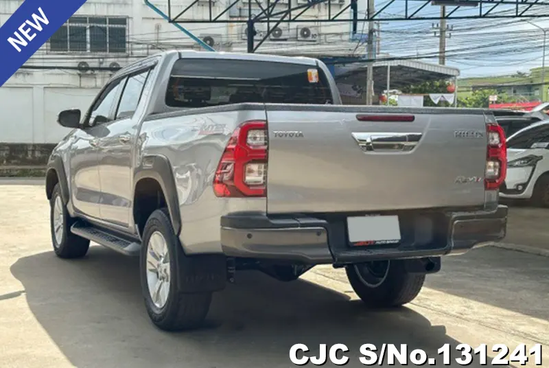 Toyota Hilux in Silver for Sale Image 1