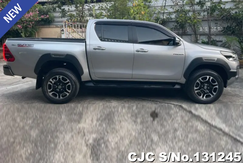 2023 Toyota / Hilux / Revo Stock No. 131245