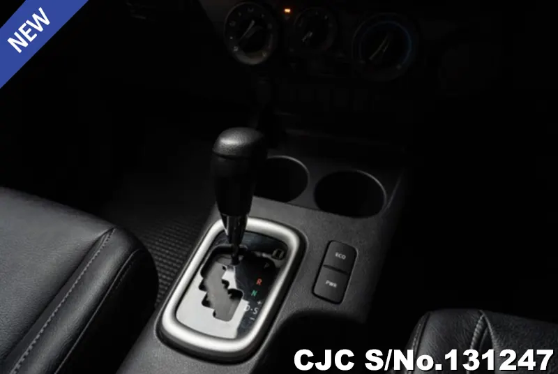 2022 Toyota / Hilux / Revo Stock No. 131247