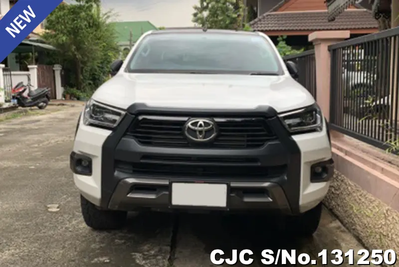 Toyota Hilux in White for Sale Image 1