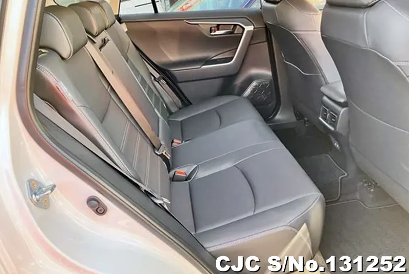 2025 Toyota / Rav4 Stock No. 131252