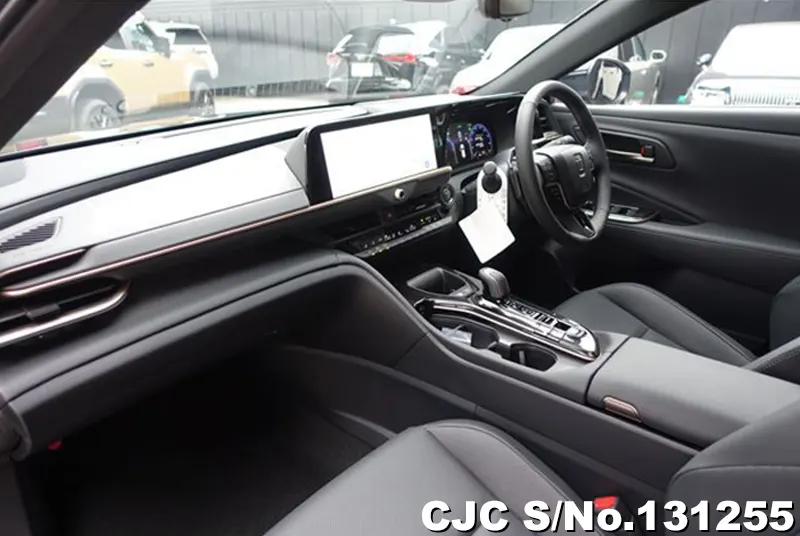 2025 Toyota / Crown Estate Stock No. 131255