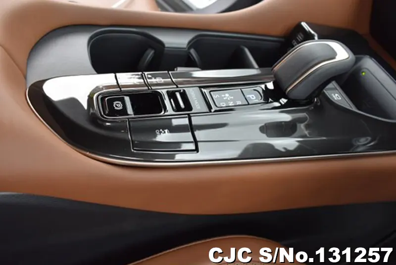 2025 Toyota / Crown Estate Stock No. 131257