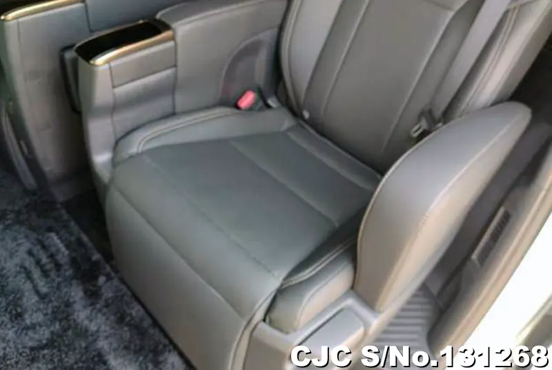 2025 Toyota / Vellfire Stock No. 131268