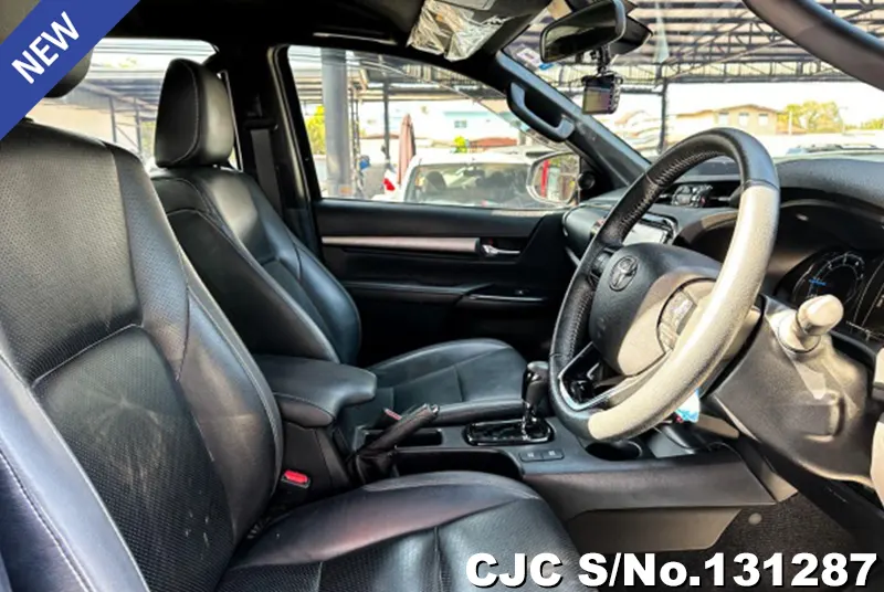 Toyota Hilux in Black for Sale Image 8