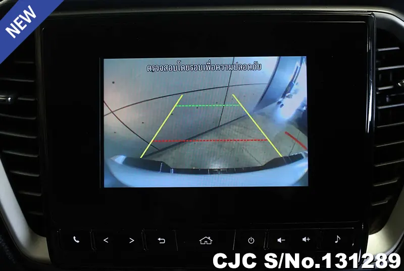 Isuzu D-Max in White for Sale Image 12