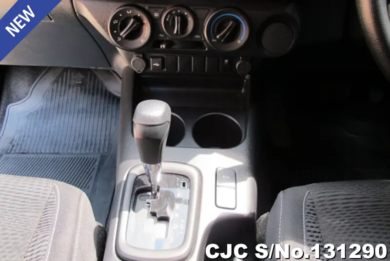 2025 Toyota / Hilux / Revo Stock No. 131290