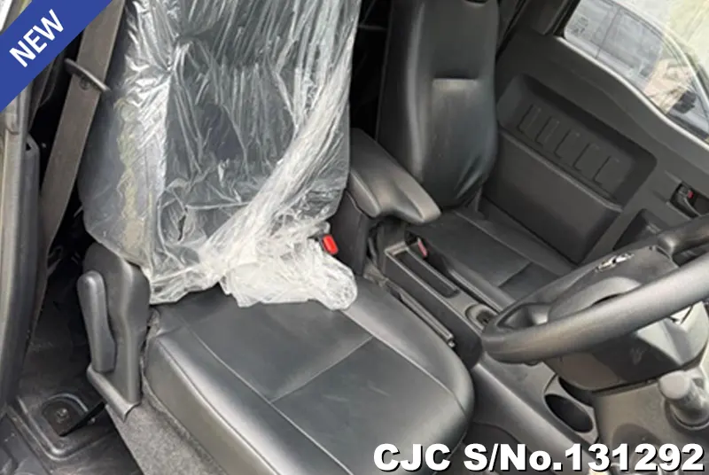 2024 Toyota / Hilux / Champ Stock No. 131292