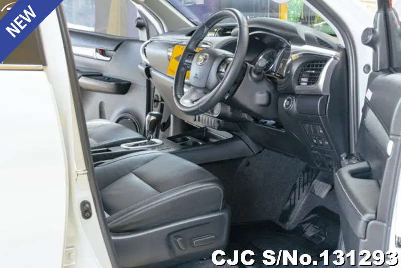 Toyota Hilux in White for Sale Image 5