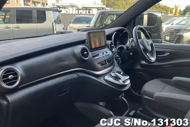 2019 Mercedes Benz / V Class Stock No. 131303